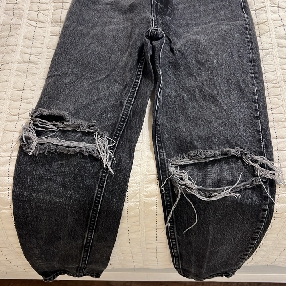 Men's Black Distressed Jeans